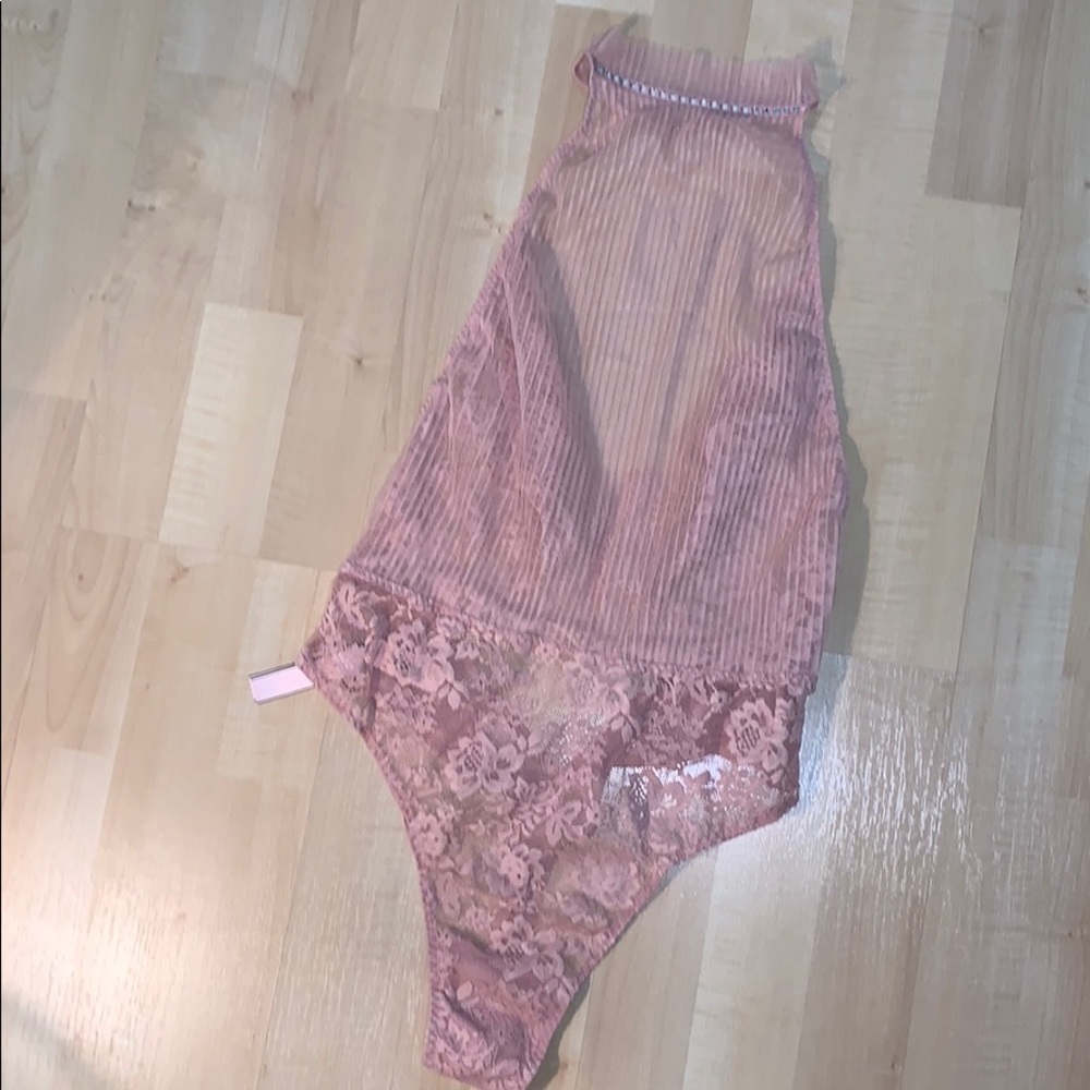 VICTORIA’S SECRET Sheer Lace & Tulle Bodysuit - Picture 4 of 11
